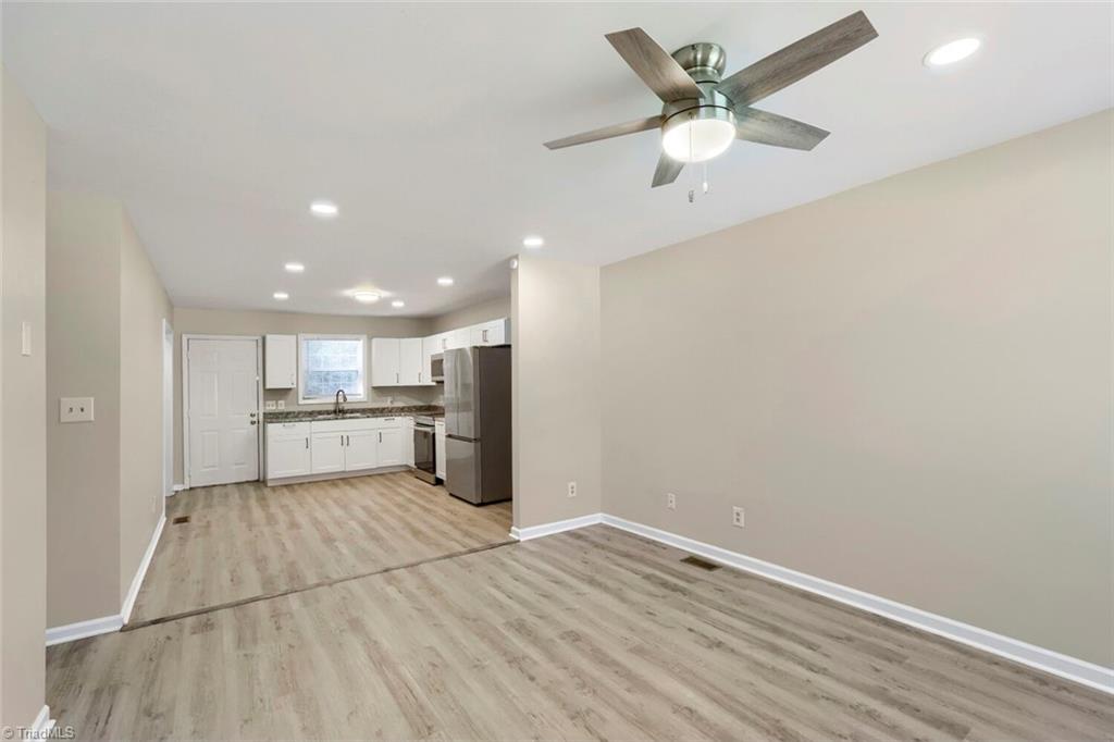 2204 Gable Way Property Photo 4