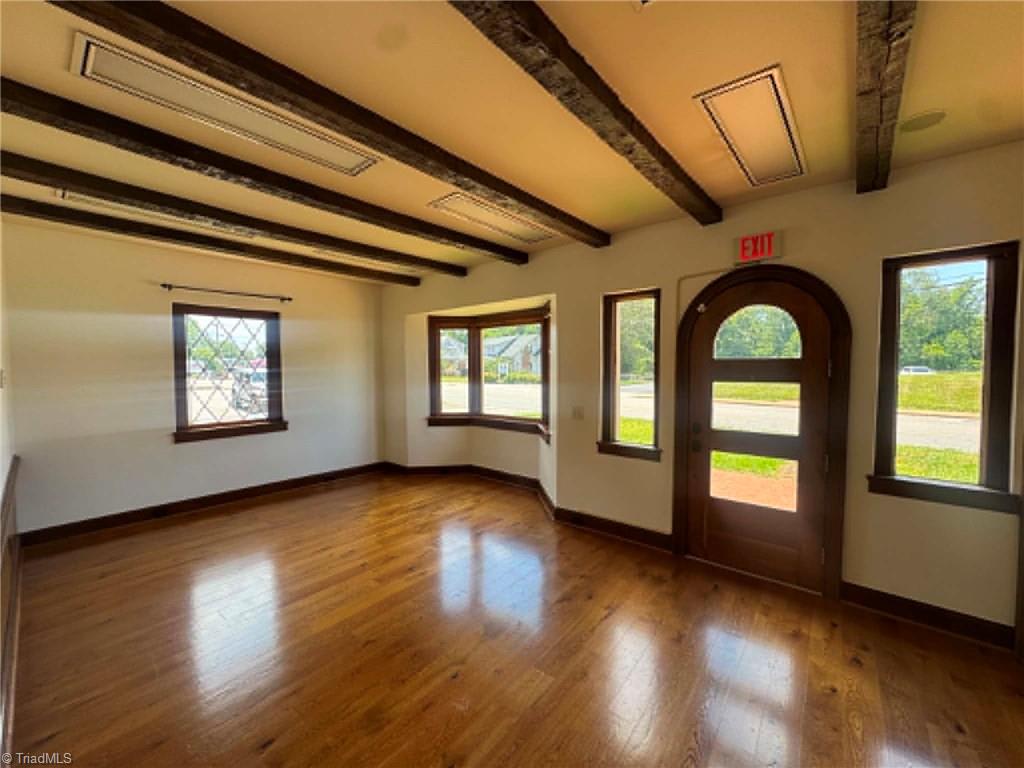 656 N Bridge Street Property Photo 13