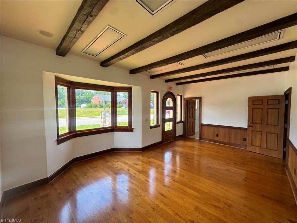 656 N Bridge Street Property Photo 14