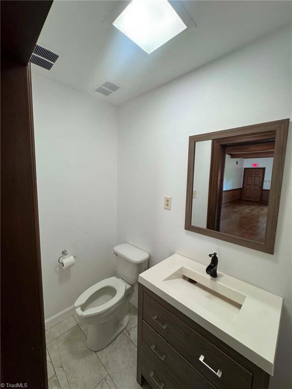 656 N Bridge Street Property Photo 23