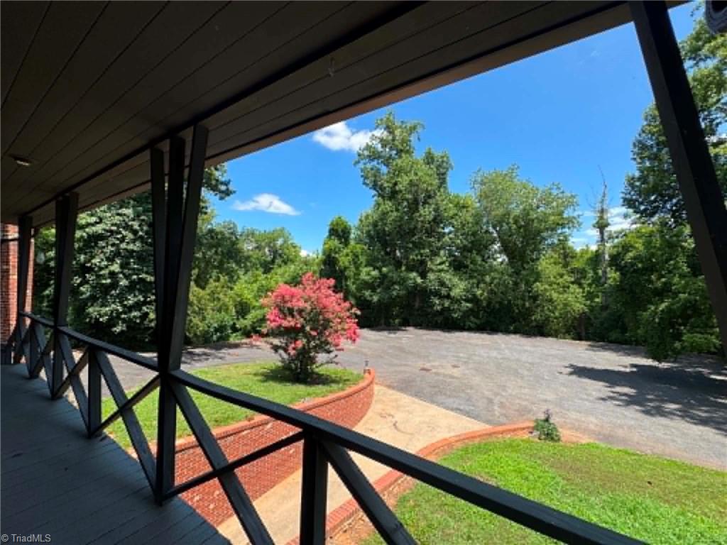 656 N Bridge Street Property Photo 26
