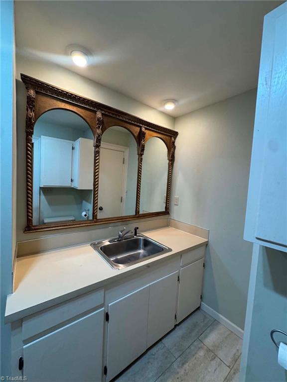 656 N Bridge Street Property Photo 45