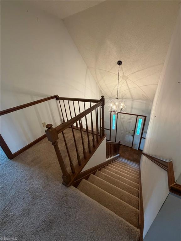 123 Valley Oaks Drive Property Photo 18