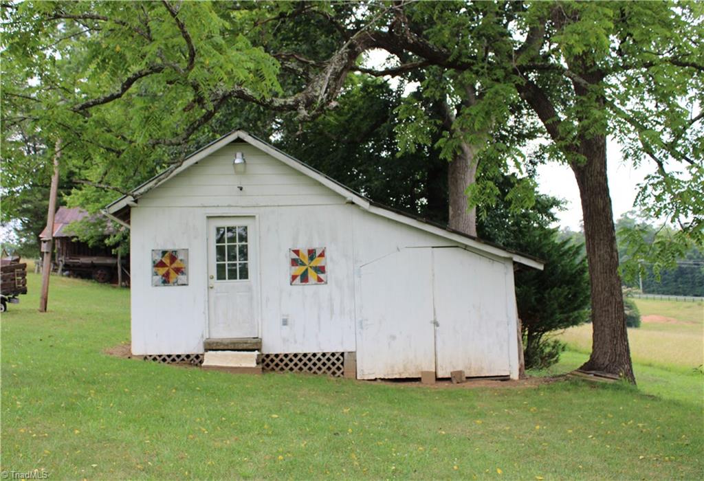 2541 Collinstown Road Property Photo 34