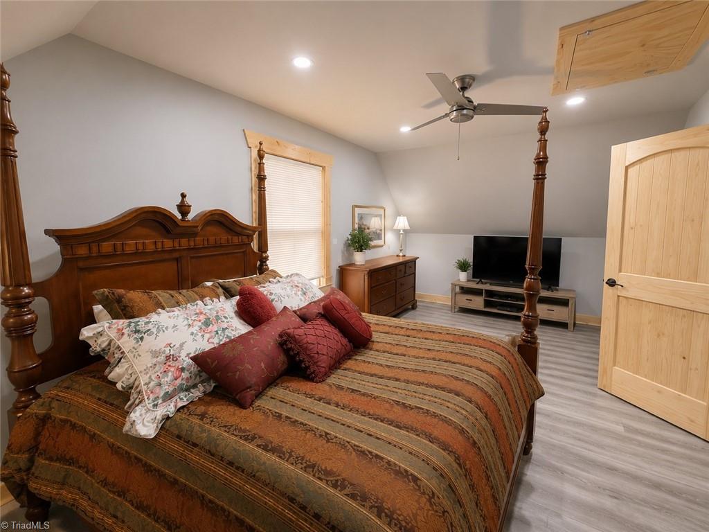 74 Forest Lane Property Photo 22