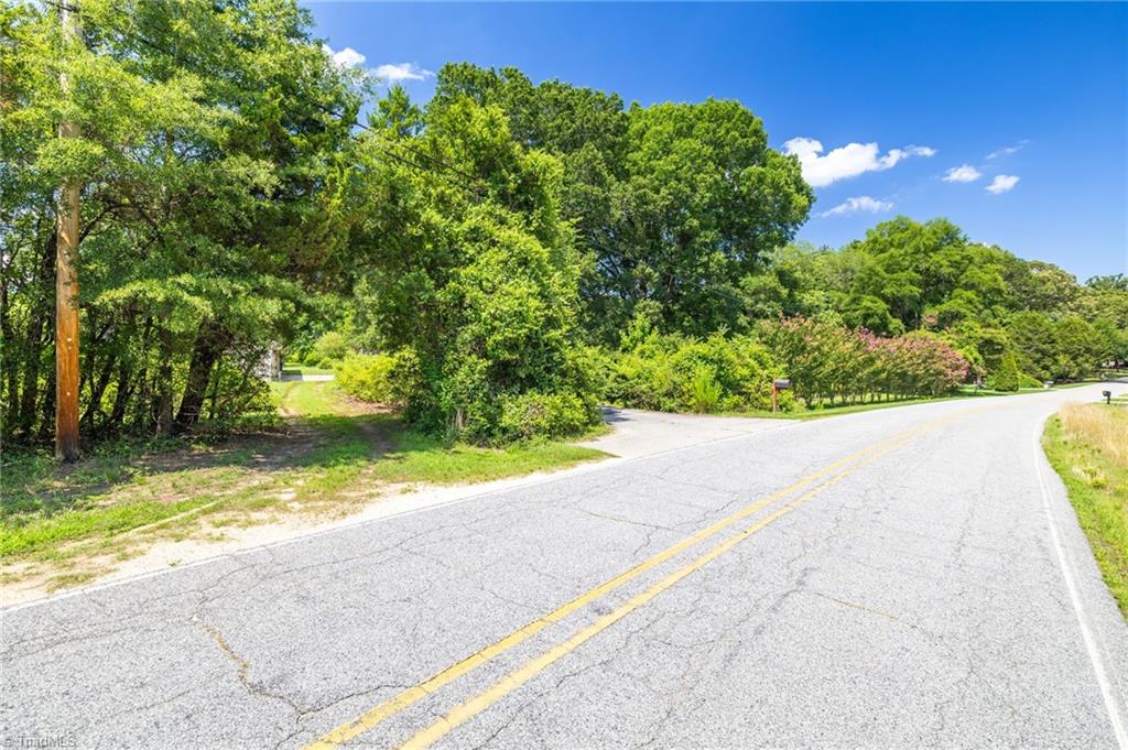 1327 Cox Avenue Property Photo 4