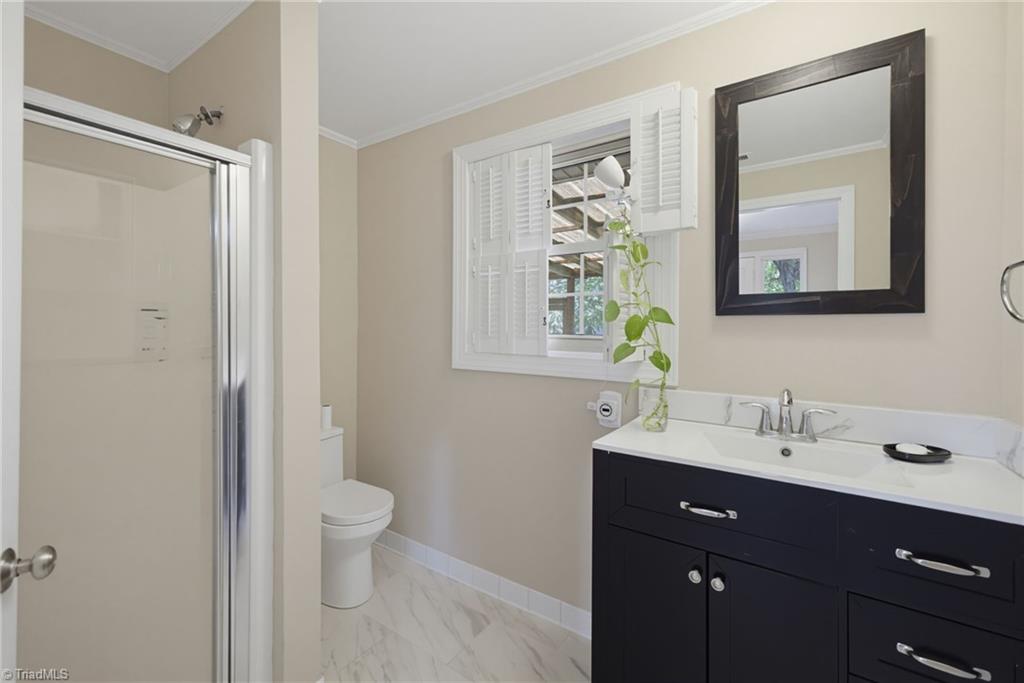 1327 Cox Avenue Property Photo 21