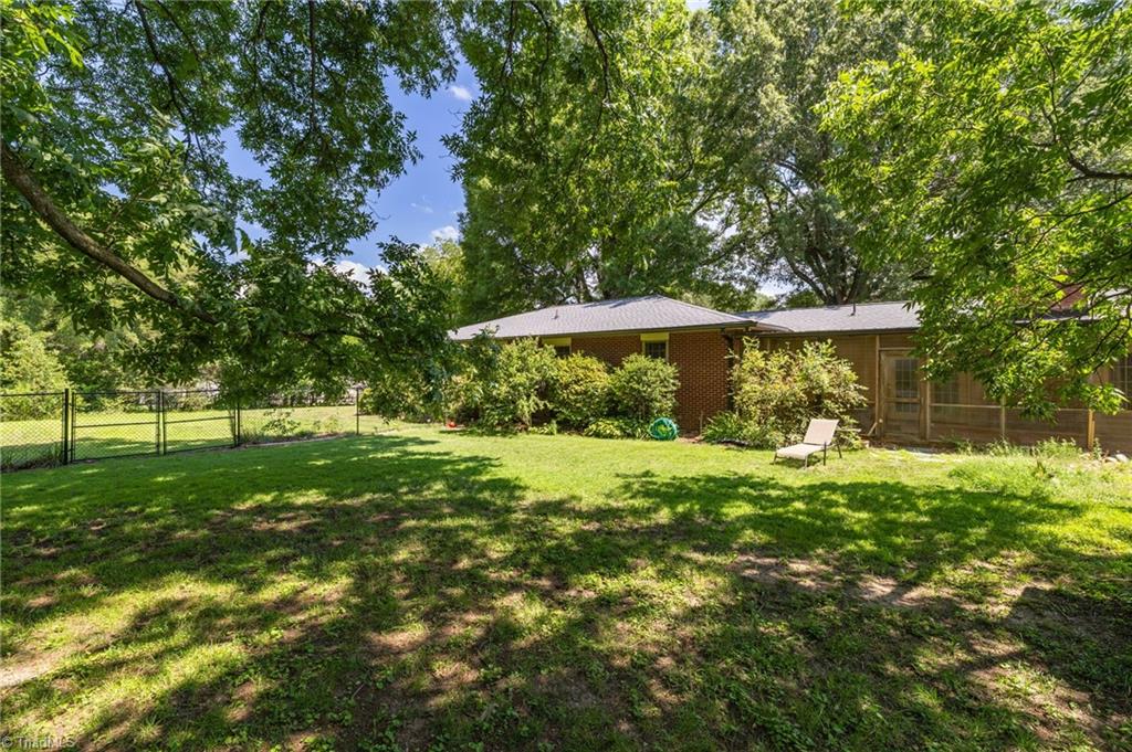 1327 Cox Avenue Property Photo 37