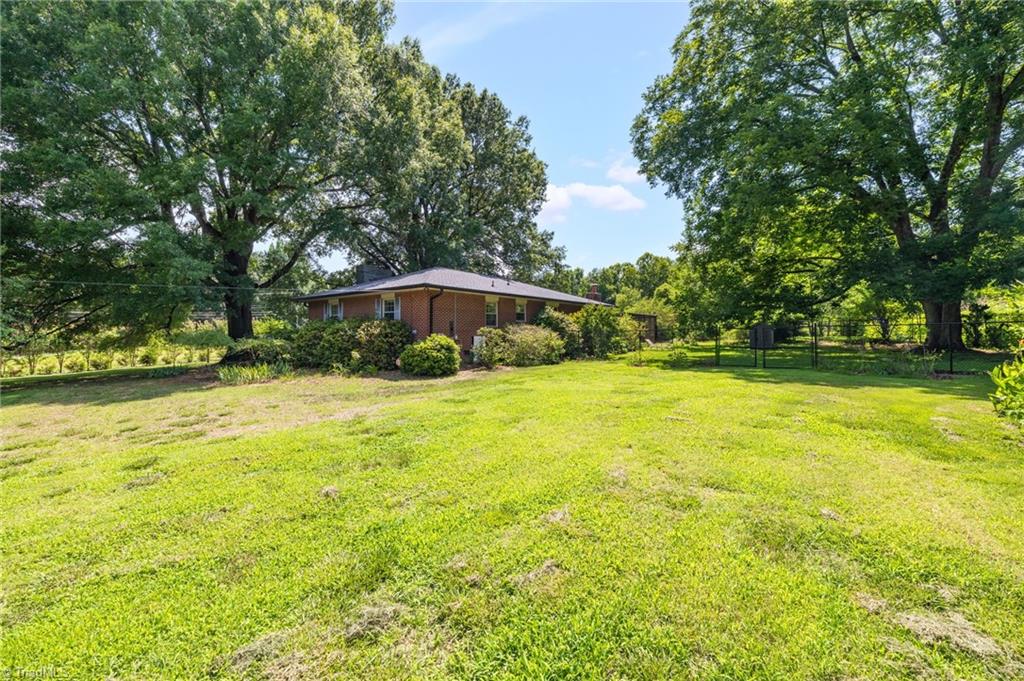 1327 Cox Avenue Property Photo 38
