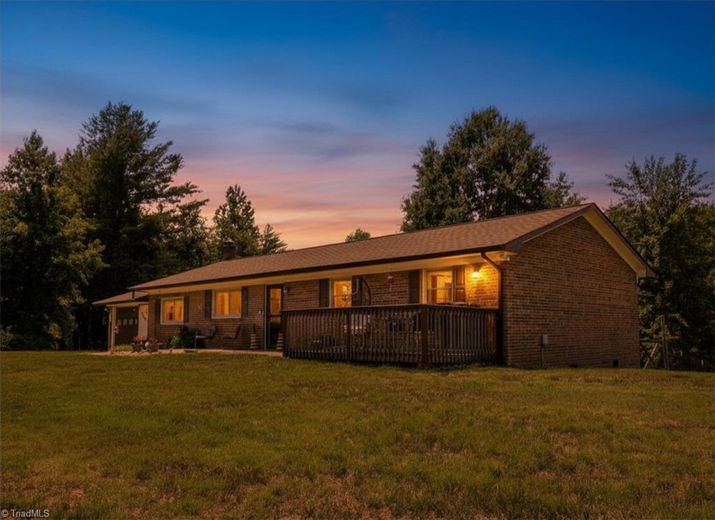 5736 Davis Road Property Photo 1