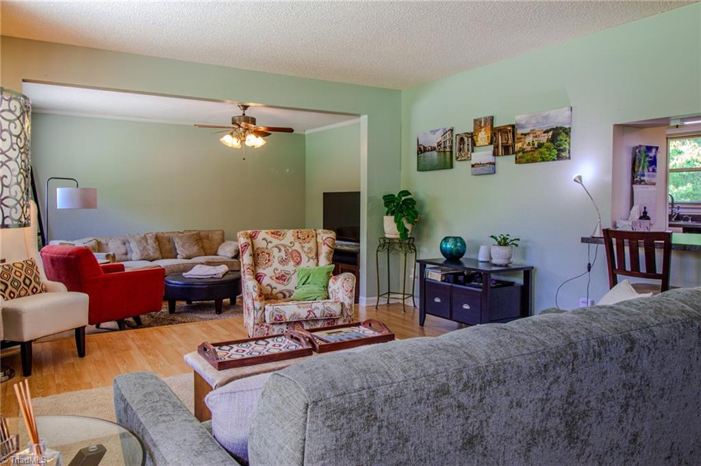 5736 Davis Road Property Photo 11