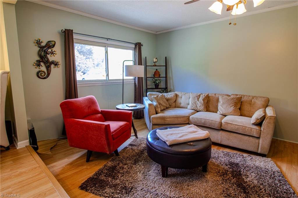 5736 Davis Road Property Photo 13