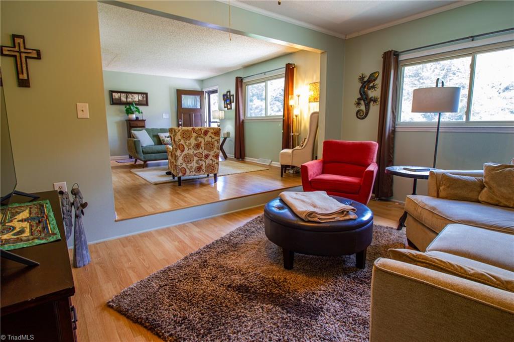 5736 Davis Road Property Photo 14