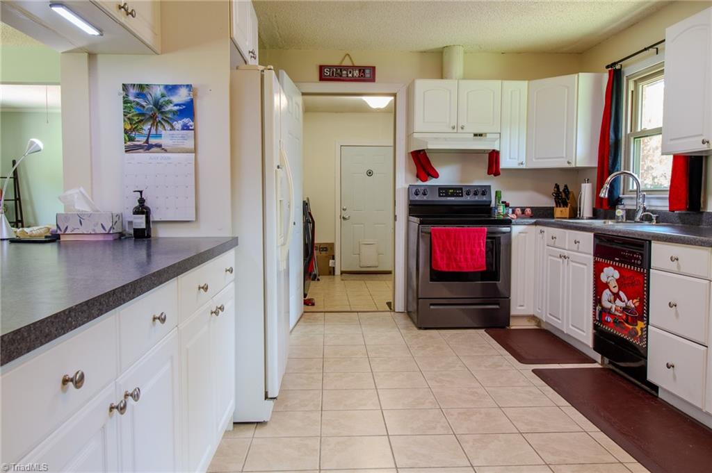 5736 Davis Road Property Photo 20
