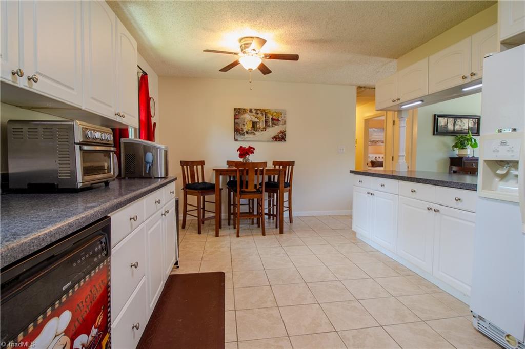 5736 Davis Road Property Photo 21