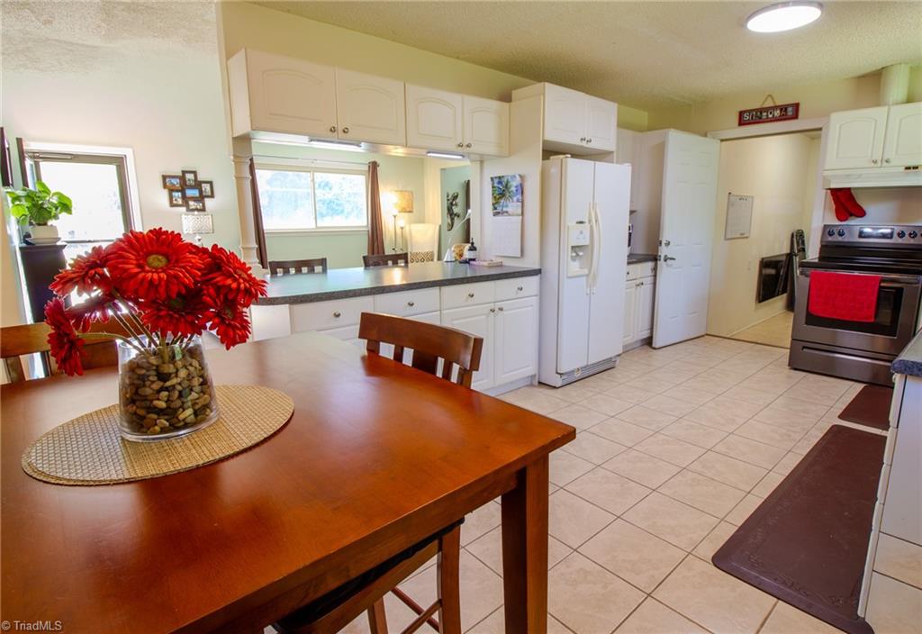 5736 Davis Road Property Photo 23