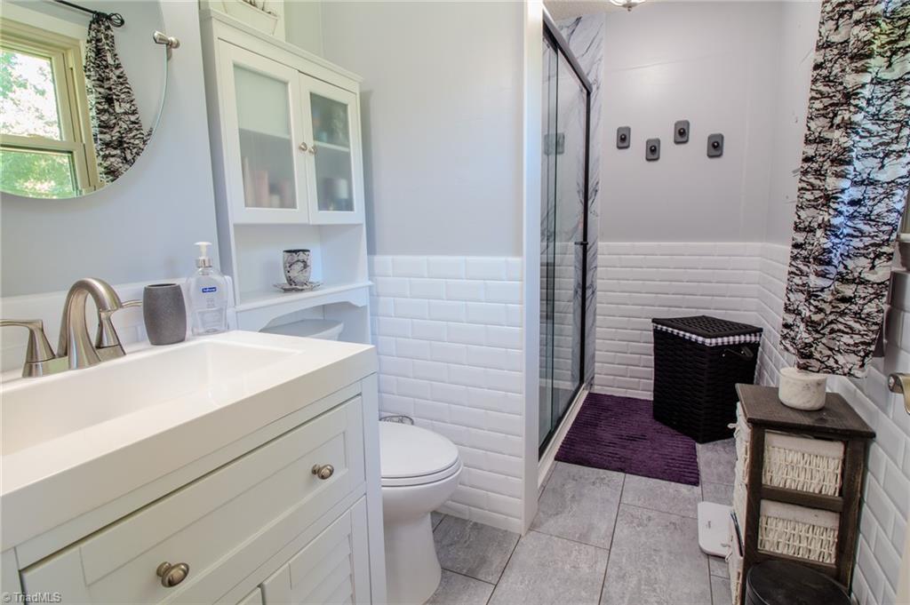 5736 Davis Road Property Photo 28