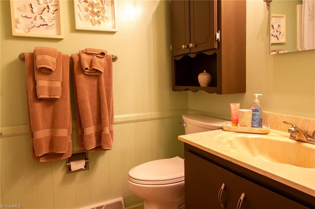 5736 Davis Road Property Photo 30