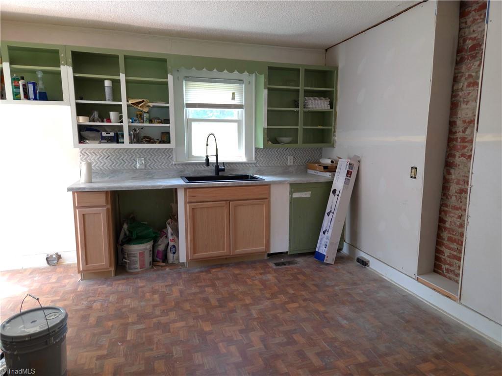 402 And 410 Worth Street Property Photo 13