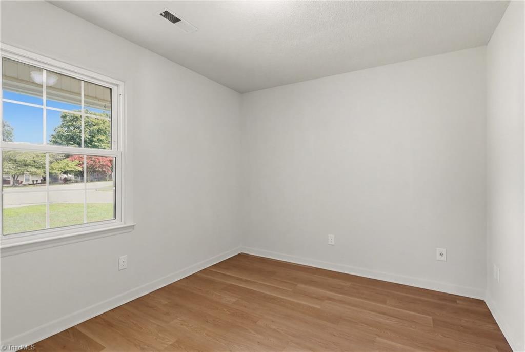 4105 Deer Track Court Property Photo 15