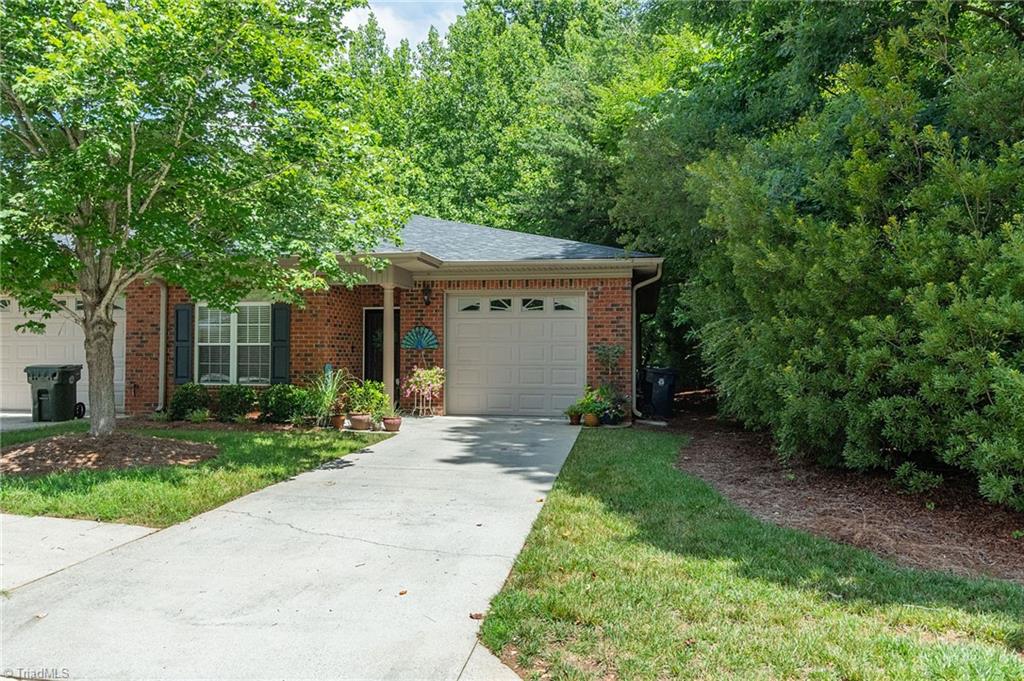 205 Chickadee Drive Property Photo 4