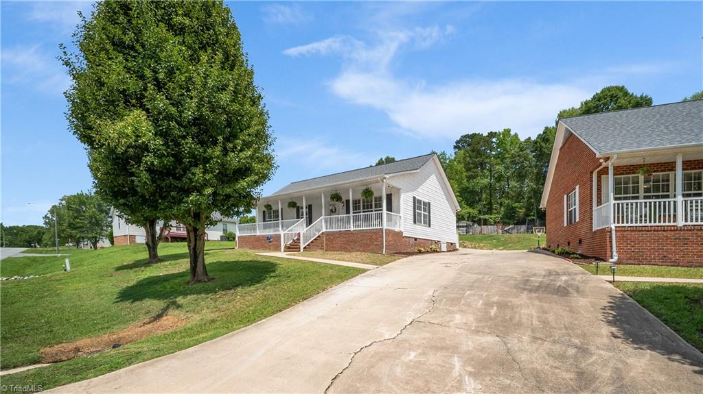 110 Larkspur Lane Property Photo 38