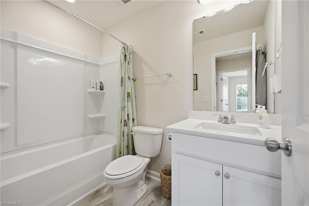 3703 Feltham Lane Property Photo 19