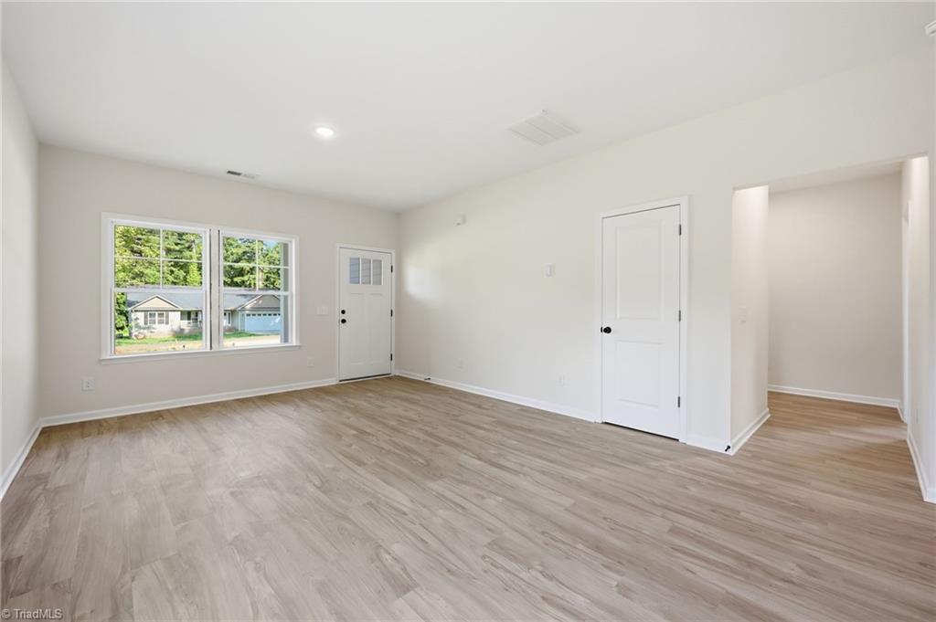 120 Maplewood Avenue Property Photo 6