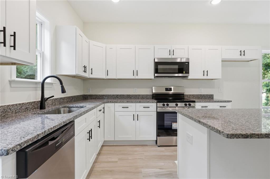 120 Maplewood Avenue Property Photo 10