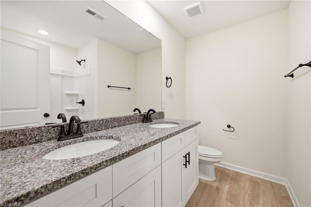 120 Maplewood Avenue Property Photo 19