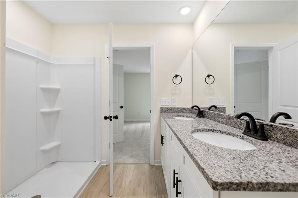 120 Maplewood Avenue Property Photo 20