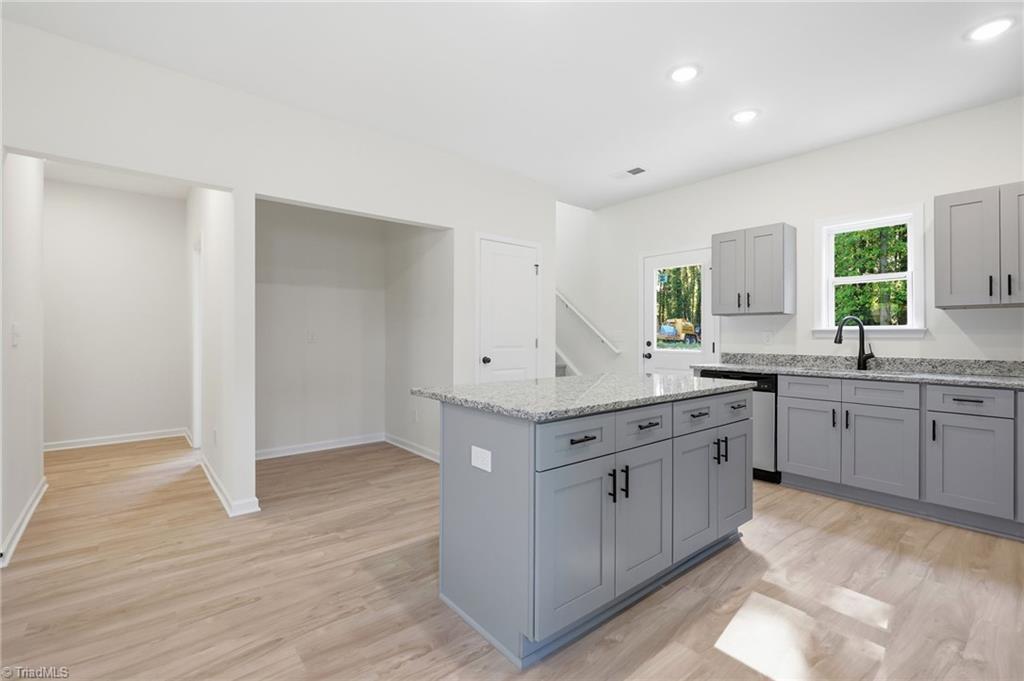 122 Maplewood Avenue Property Photo 11