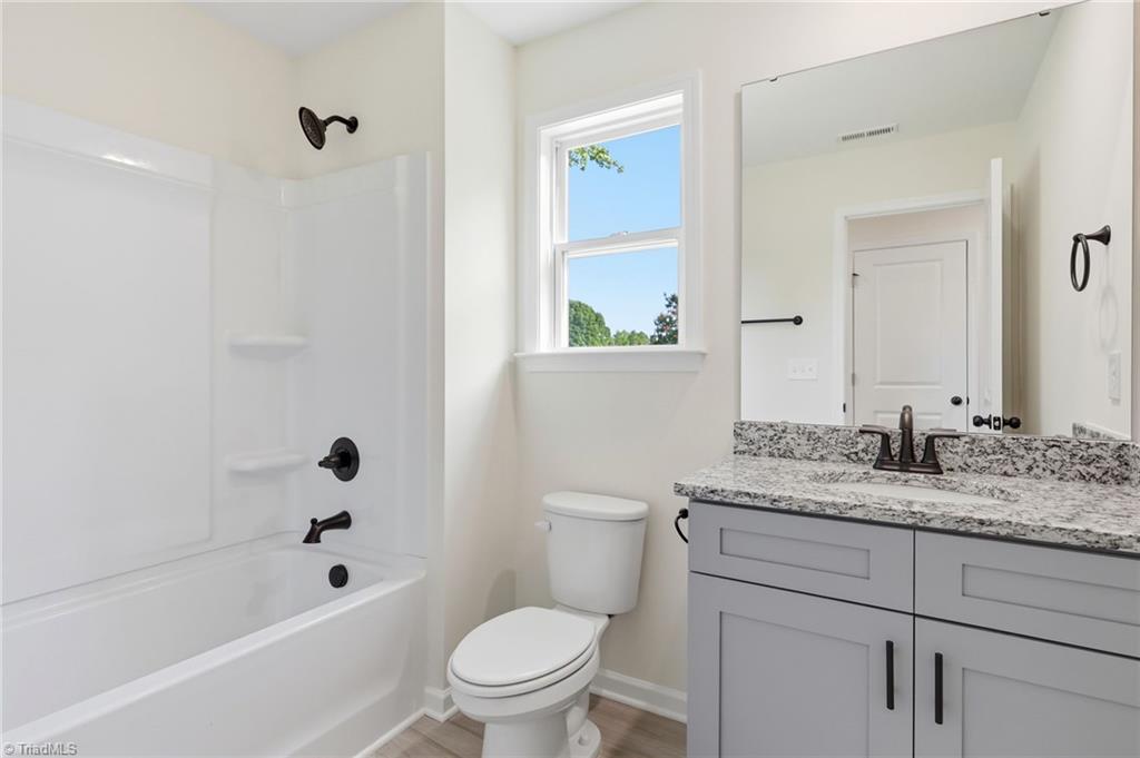 122 Maplewood Avenue Property Photo 21
