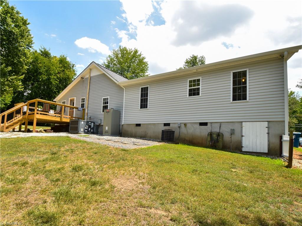 681 Sanford Avenue Property Photo 7