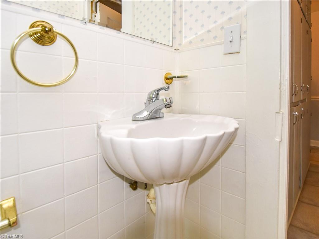 681 Sanford Avenue Property Photo 19