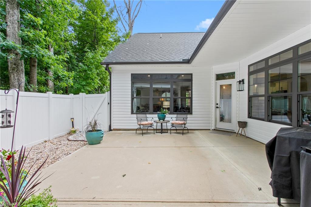 660 Corregidor Street Property Photo 31