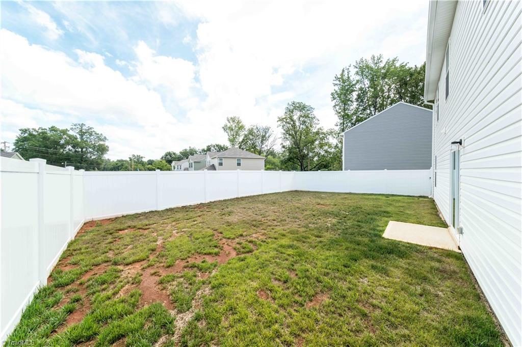 616 Pine Cone Lane Property Photo 26