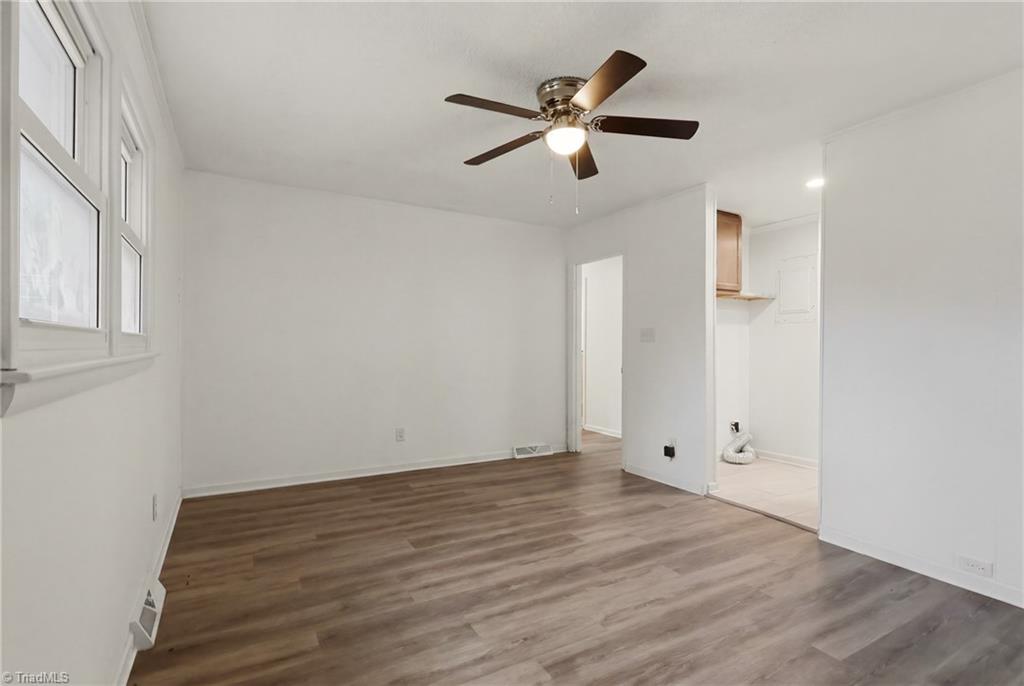 1609 Seven Oaks Place Property Photo 10
