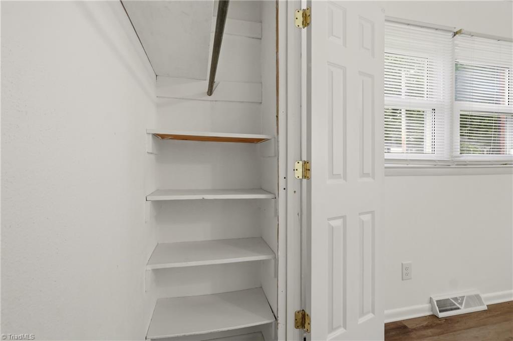 1609 Seven Oaks Place Property Photo 23
