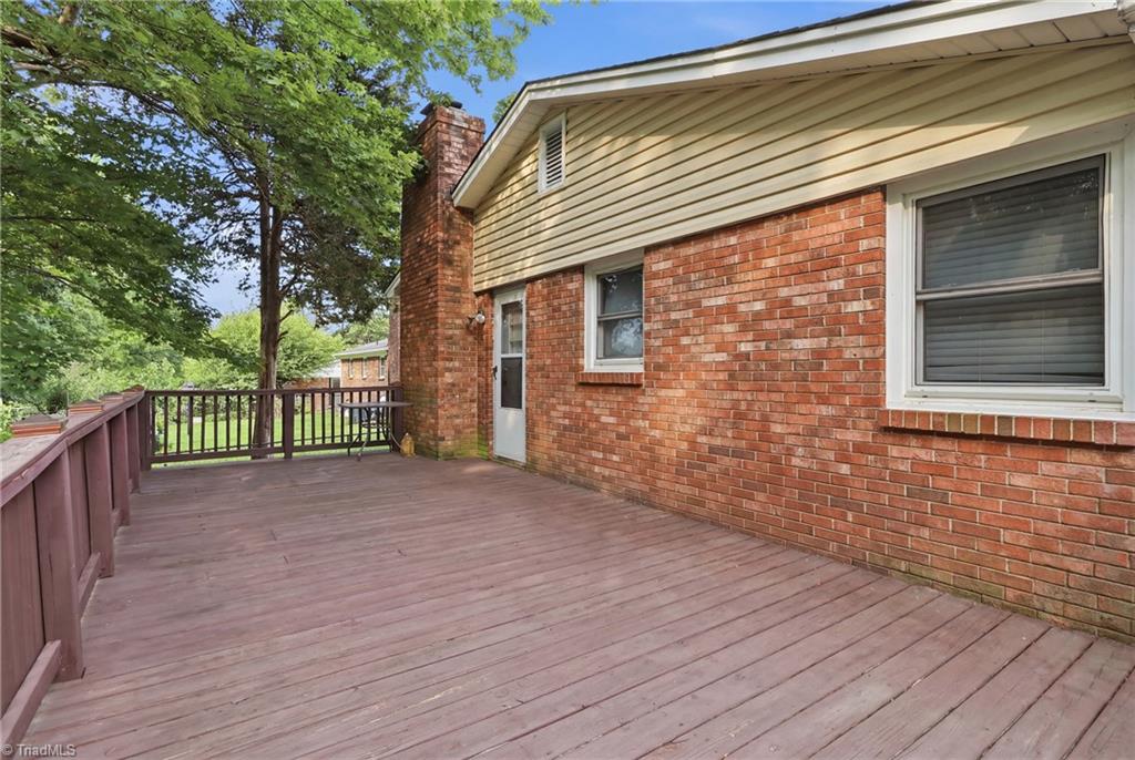 1609 Seven Oaks Place Property Photo 25