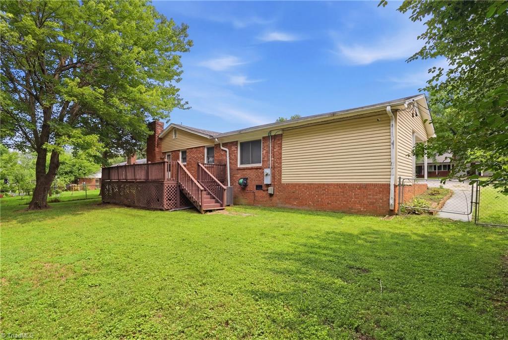 1609 Seven Oaks Place Property Photo 28