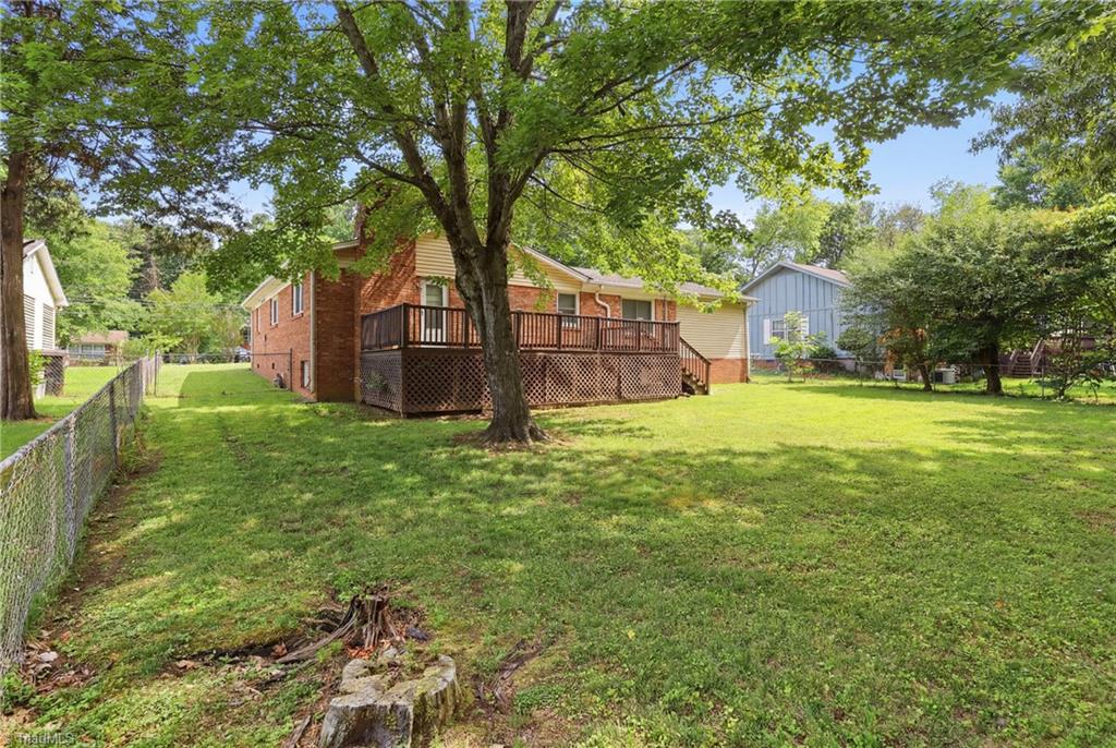 1609 Seven Oaks Place Property Photo 29
