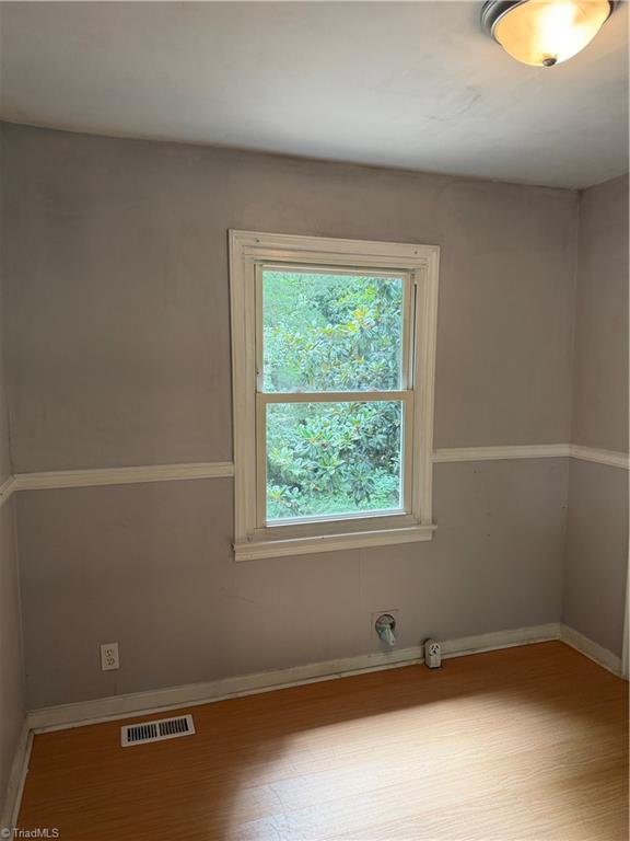 3631 Yale Avenue Property Photo 6