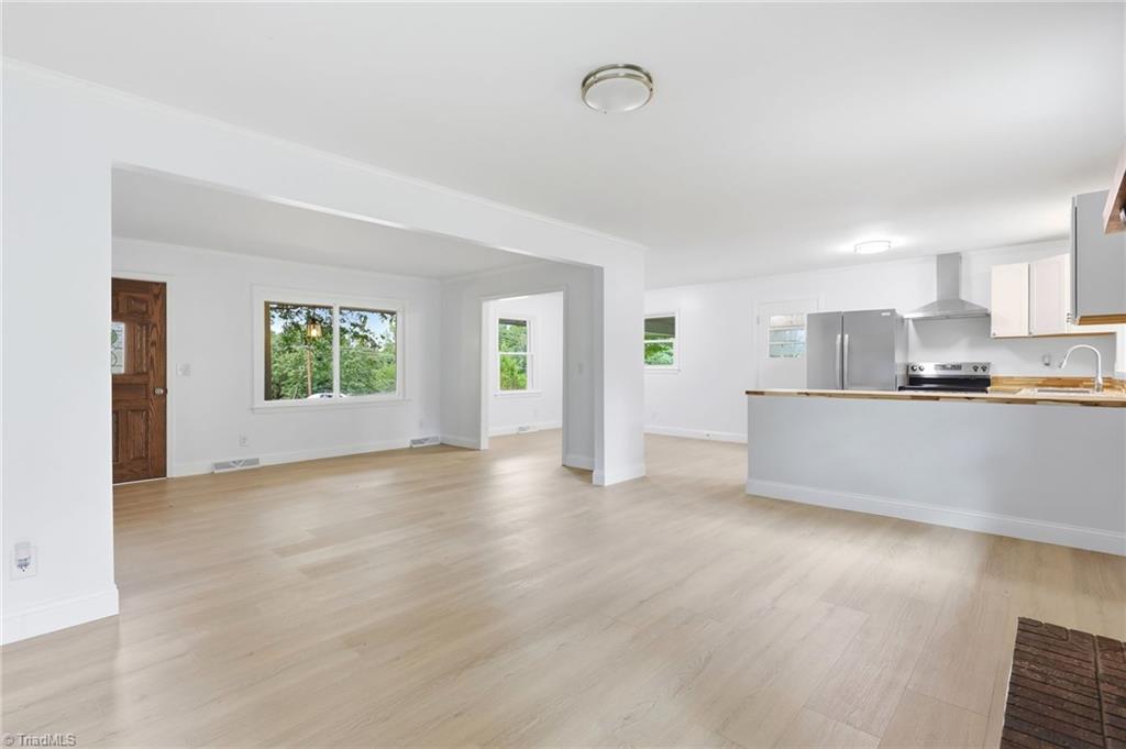 1078 River Road Property Photo 8