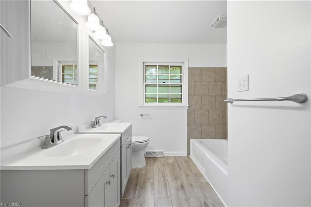 1078 River Road Property Photo 14