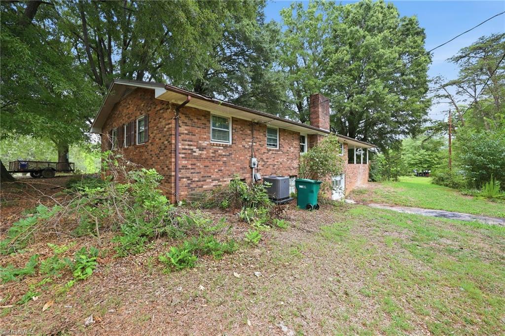 1078 River Road Property Photo 32