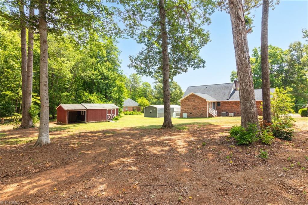 2301 Old Us Highway 421 E Property Photo 29