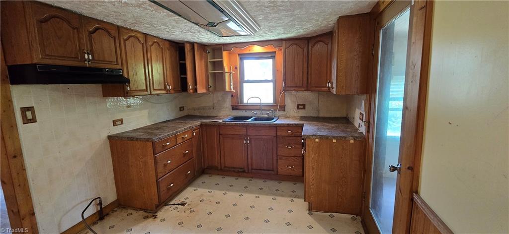 603 Mangum Road Property Photo 11