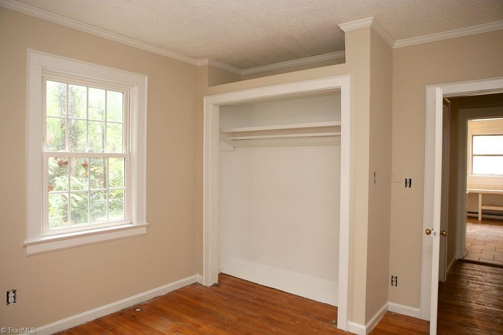 1806 Walker Avenue # A Property Photo 3