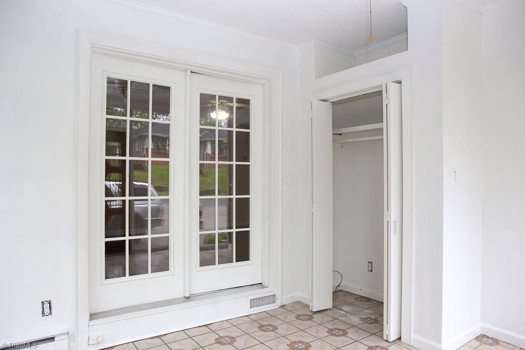 1806 Walker Avenue # A Property Photo 32